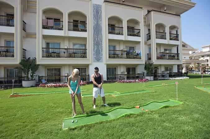 Crystal Palace Luxury Resort & SPA